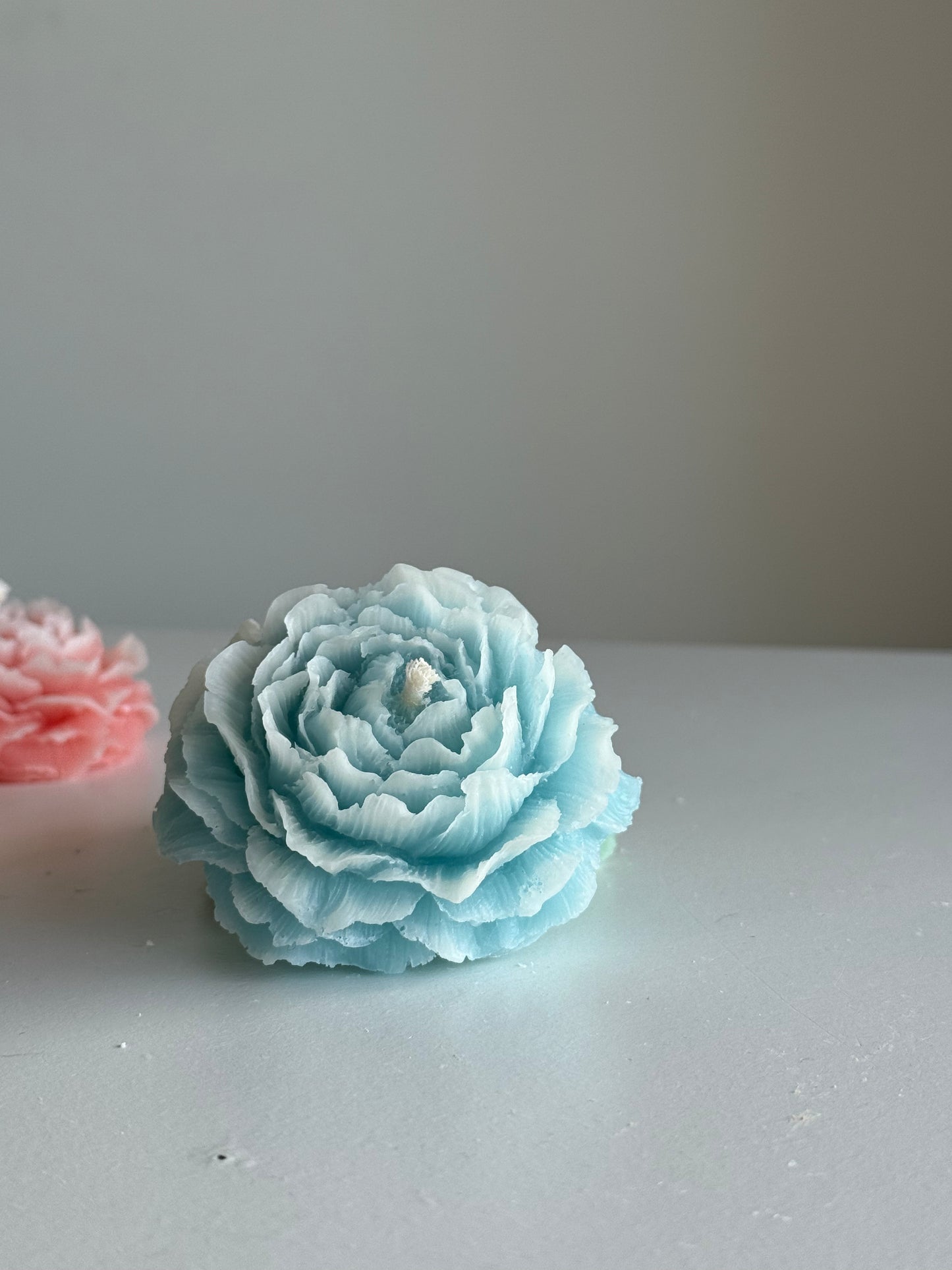 Hellblau / Light blue